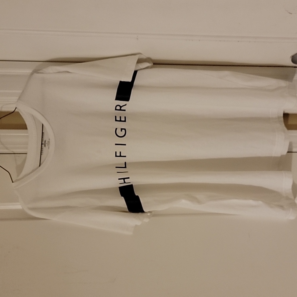 🎊Pick 3 items for $15🎊Tommy Hilfiger